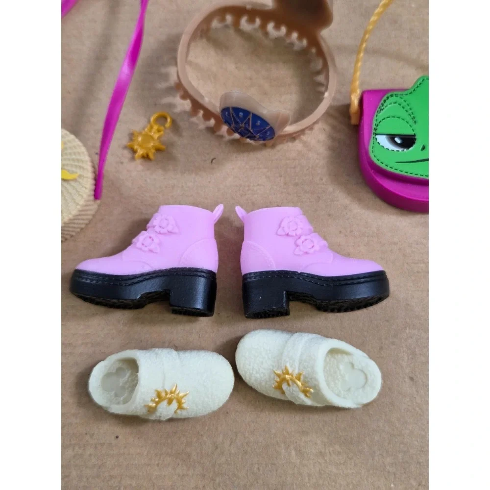 Disney ily 4EVER Inspired By Rapunzel Fashion Doll Accessories